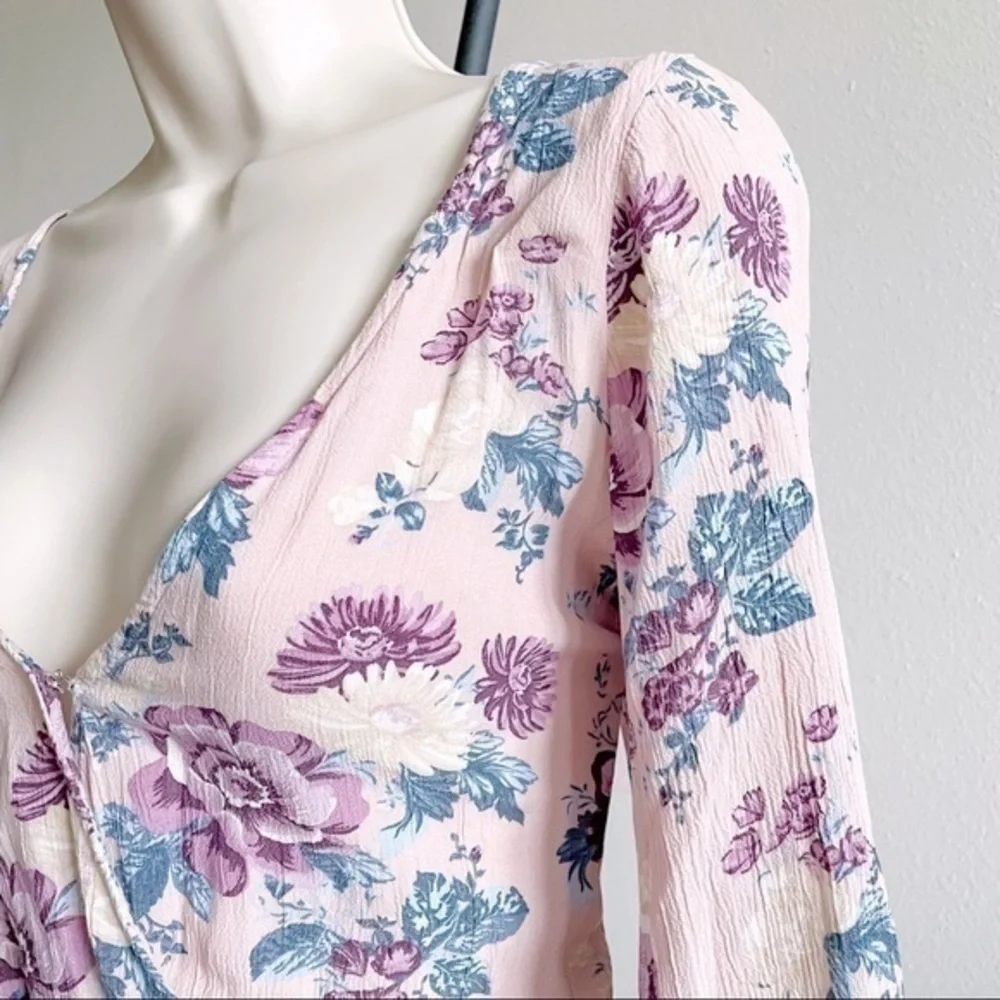 American Eagle Outfitter Floral Romper - Picture 4 of 7